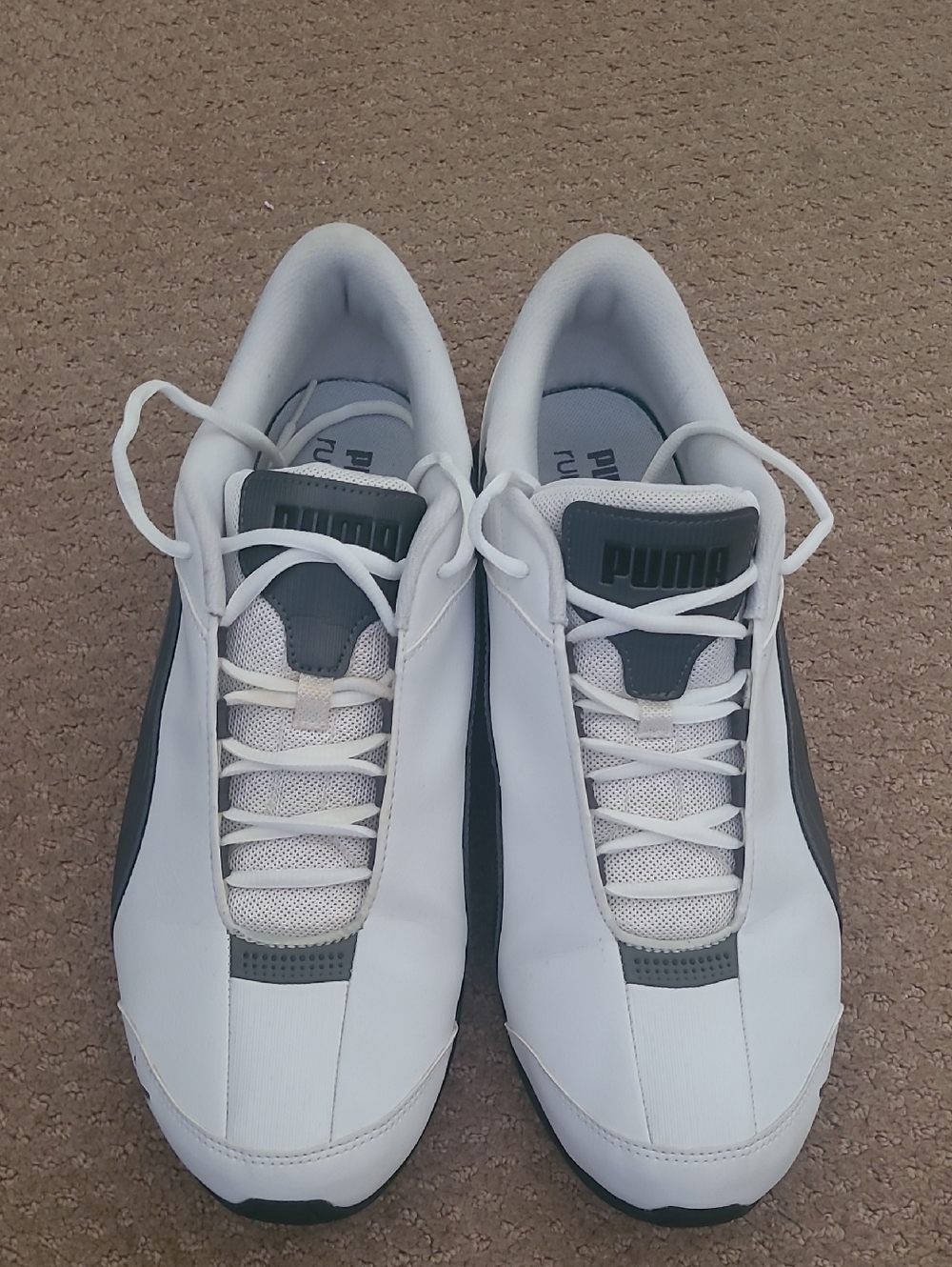 Puma Men’s White and Gray Low-Top Athletic Sneakers